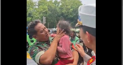 Babinsa Gagalkan Penyanderaan Bocah, Serda Wahyu Jadi Pahlawan di Pospol Pejaten